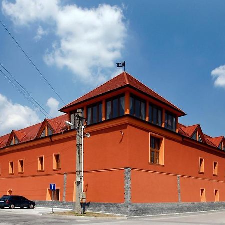 Hotel Majolika Modra Bagian luar foto