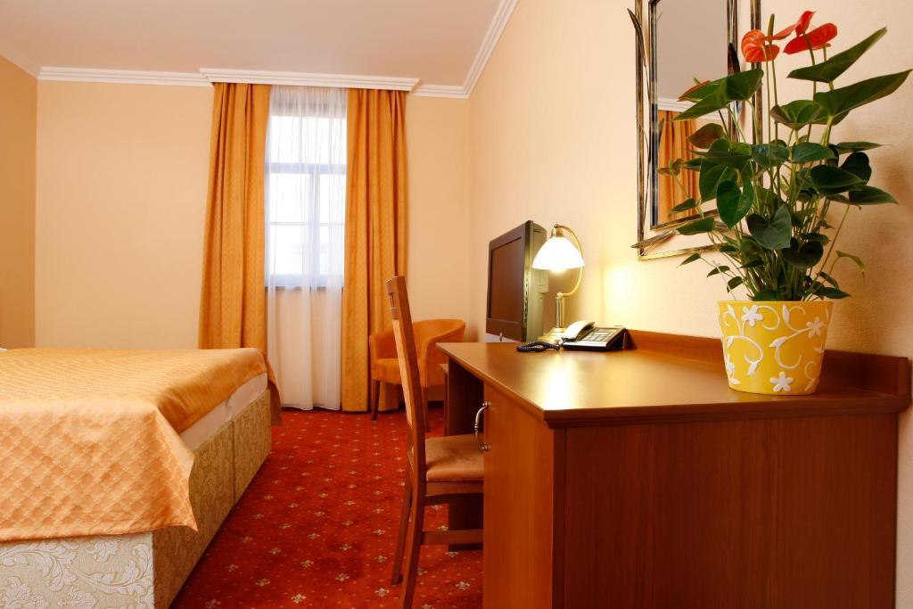 Hotel Majolika Modra Ruang foto