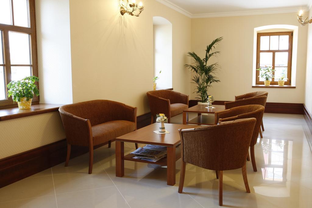 Hotel Majolika Modra Bagian luar foto