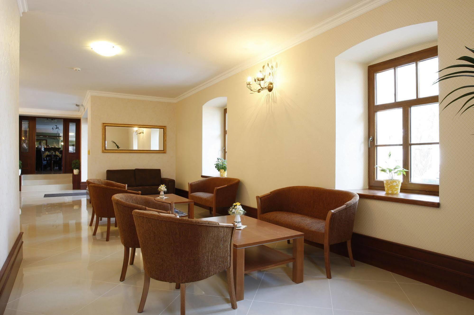 Hotel Majolika Modra Bagian luar foto