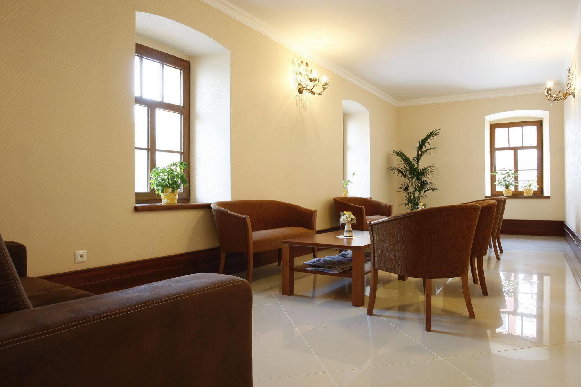 Hotel Majolika Modra Bagian luar foto
