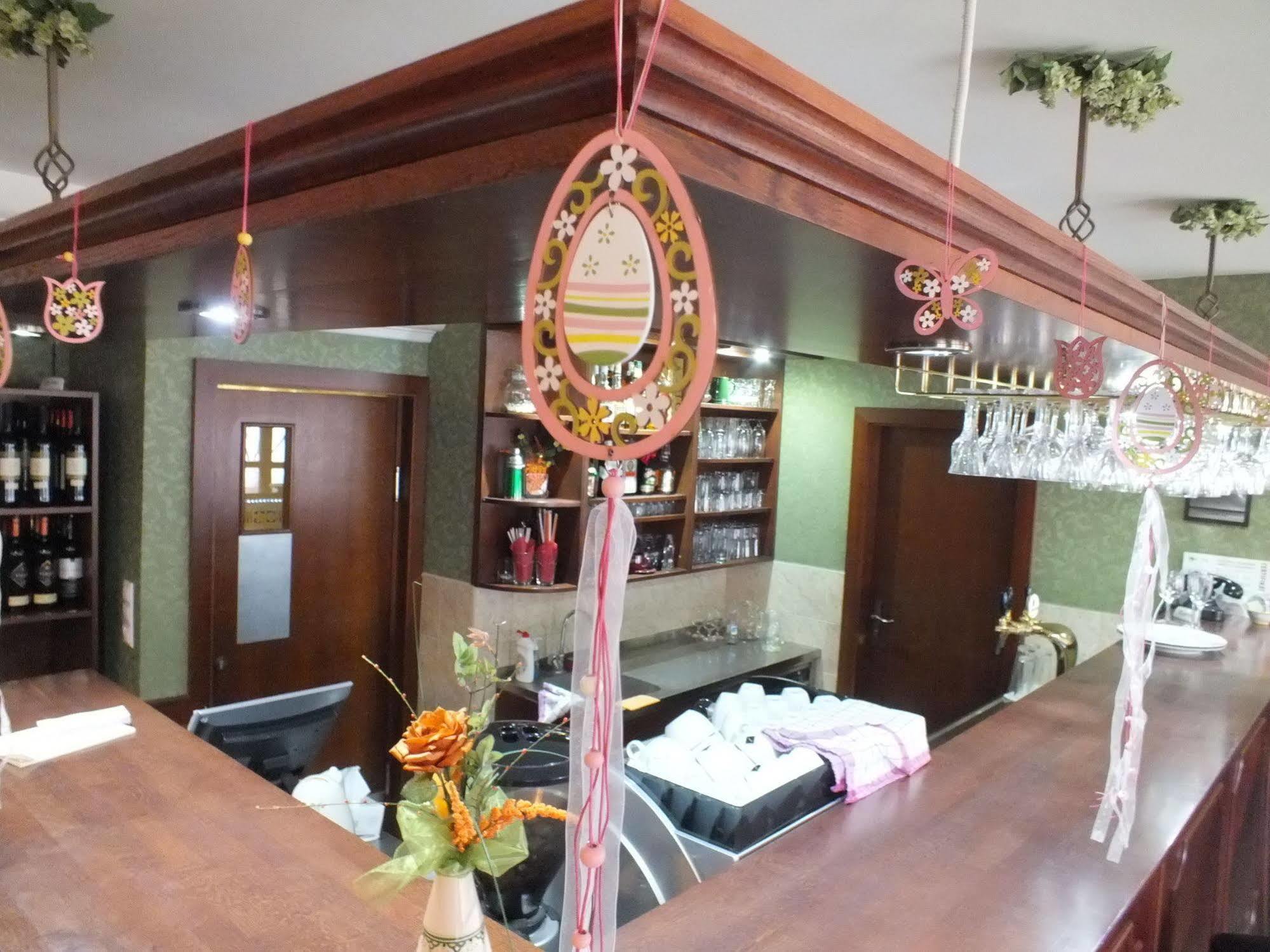 Hotel Majolika Modra Bagian luar foto
